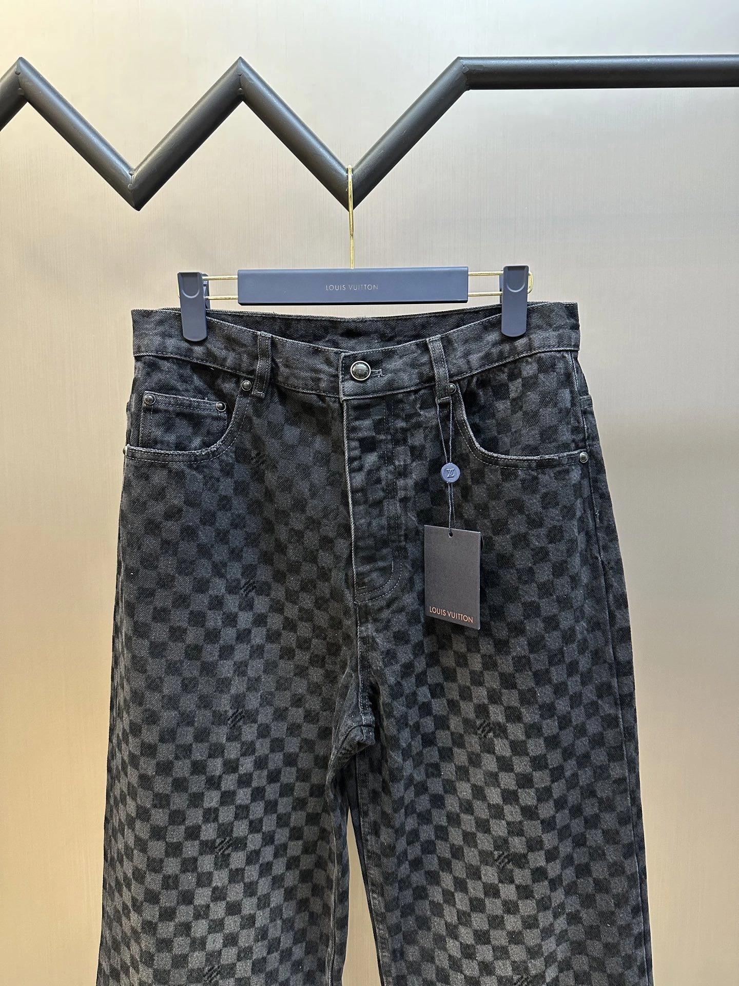 wg.luxury- 8V item:E-F468D0522